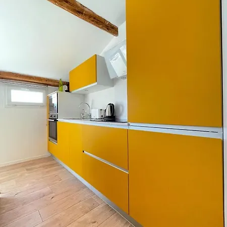Beautiful Modern Cocoon In The Heart Of Frejus *